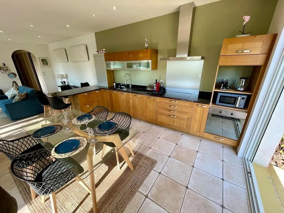 L'Annexe Du Domaine De Brisset Villa Montelimar 0*,